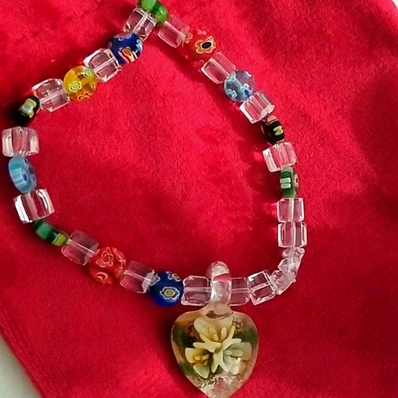 Millefiori Glass dried flower In glass heart pendant On Bracelet - Picture 5 of 10